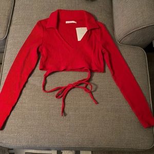 Red collared crop top!